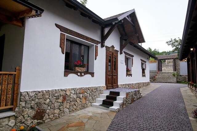 Гостевой дом Valea Stâncii Trebujeni-26